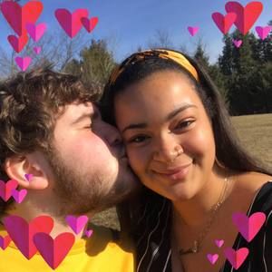 Meet your Posher, Emilee